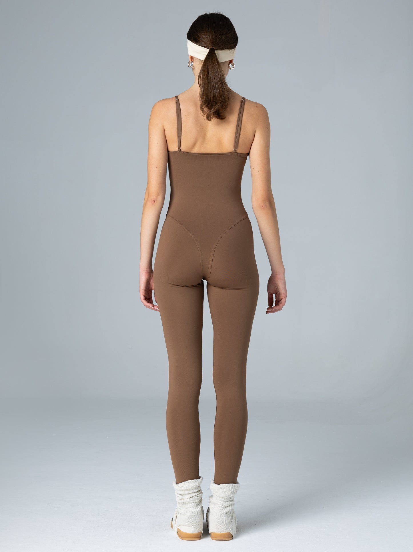 Цинамоновий